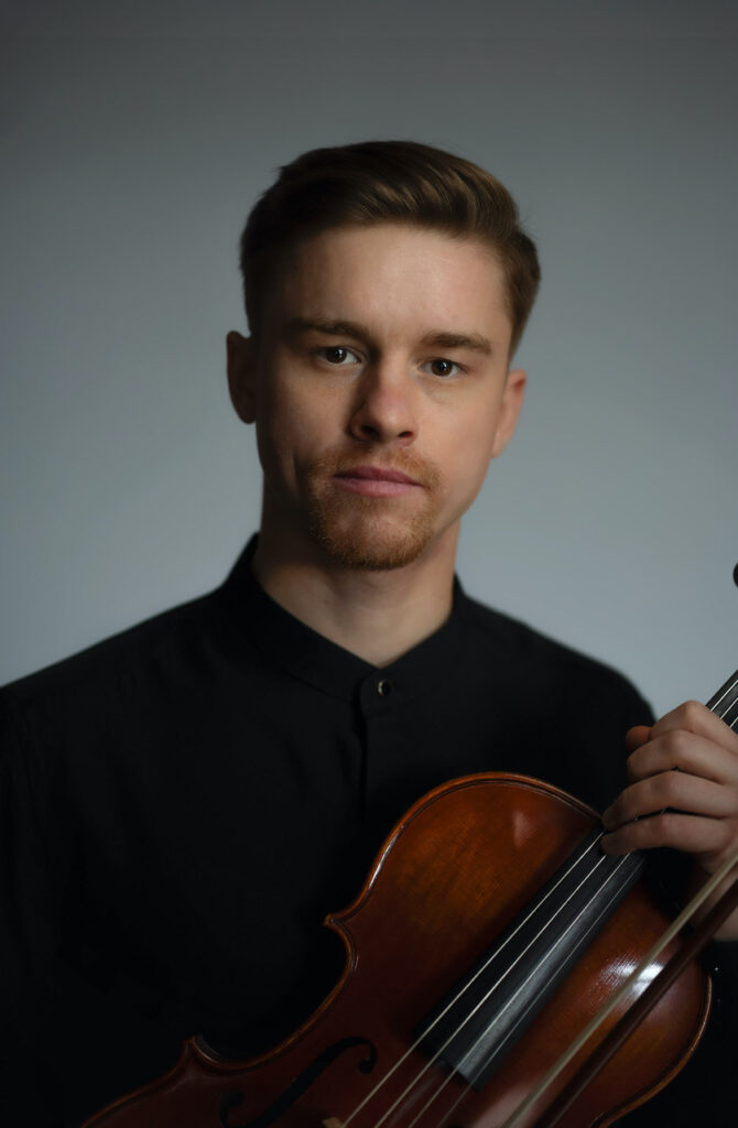 Portraitfoto Eduard Poharetski